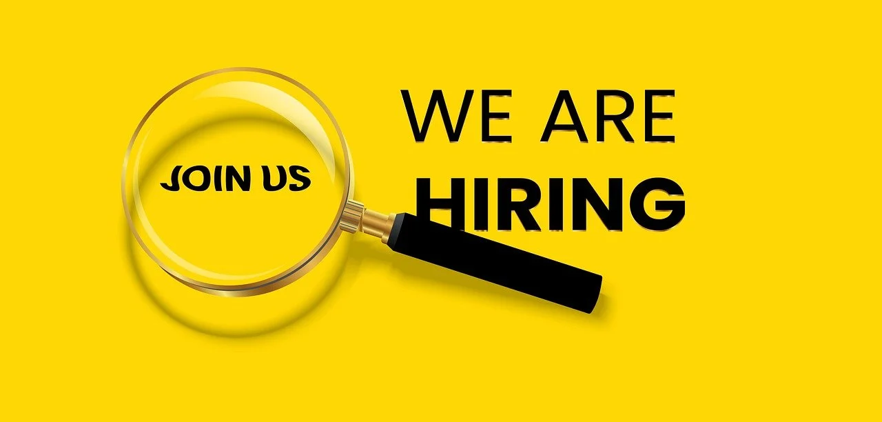 Professional LinkedIn Banner Ideas for Recruiters and HR Experts